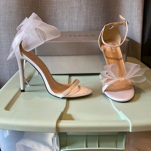 Never worn!! Wedding Pumps with Asymmetric Mesh Bows Ankle Strap Dress